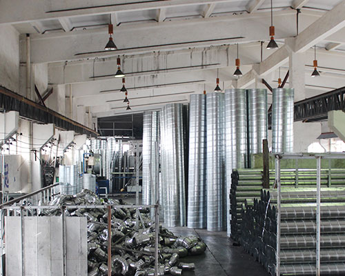 上海螺旋風管車間（jiān）展示