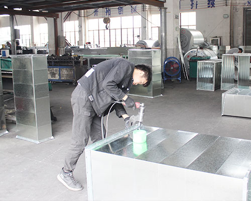 上海通（tōng）風管道焊接