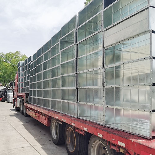 鍍鋅角鋼法蘭風（fēng）管成品